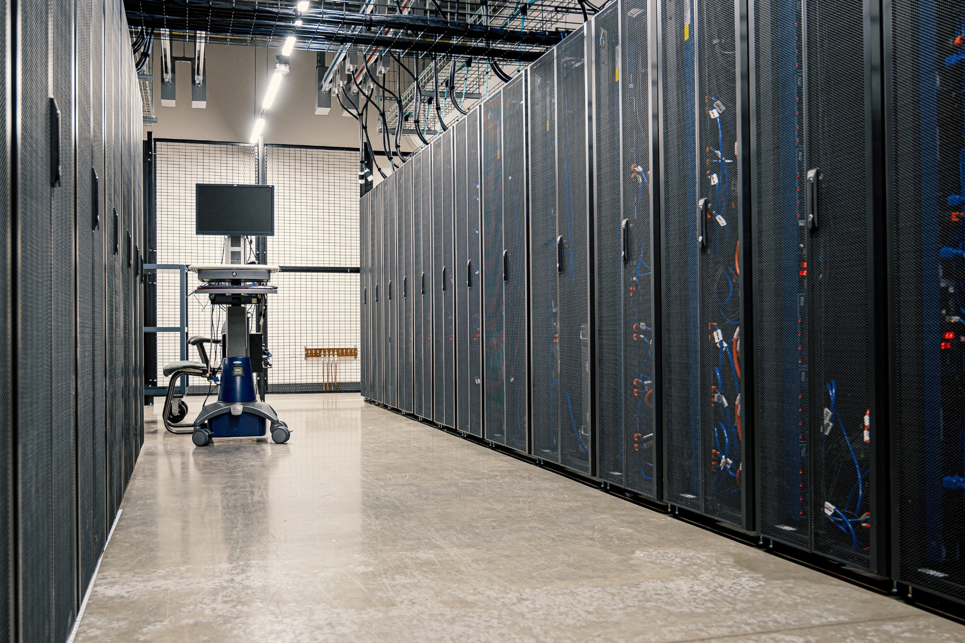 HubIT - Data Center (1)